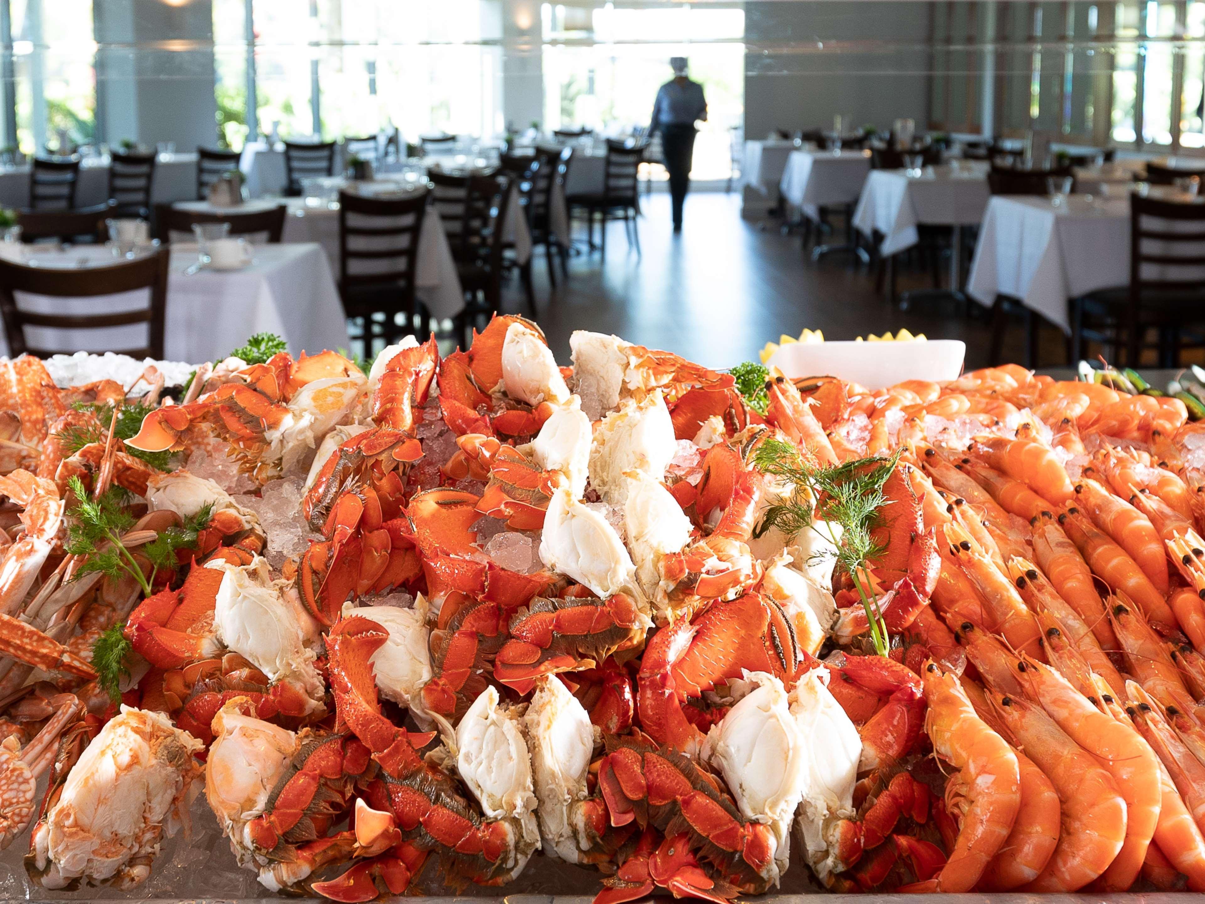 Stamford Plaza Brisbane Hotel Ngoại thất bức ảnh Seafood at the restaurant