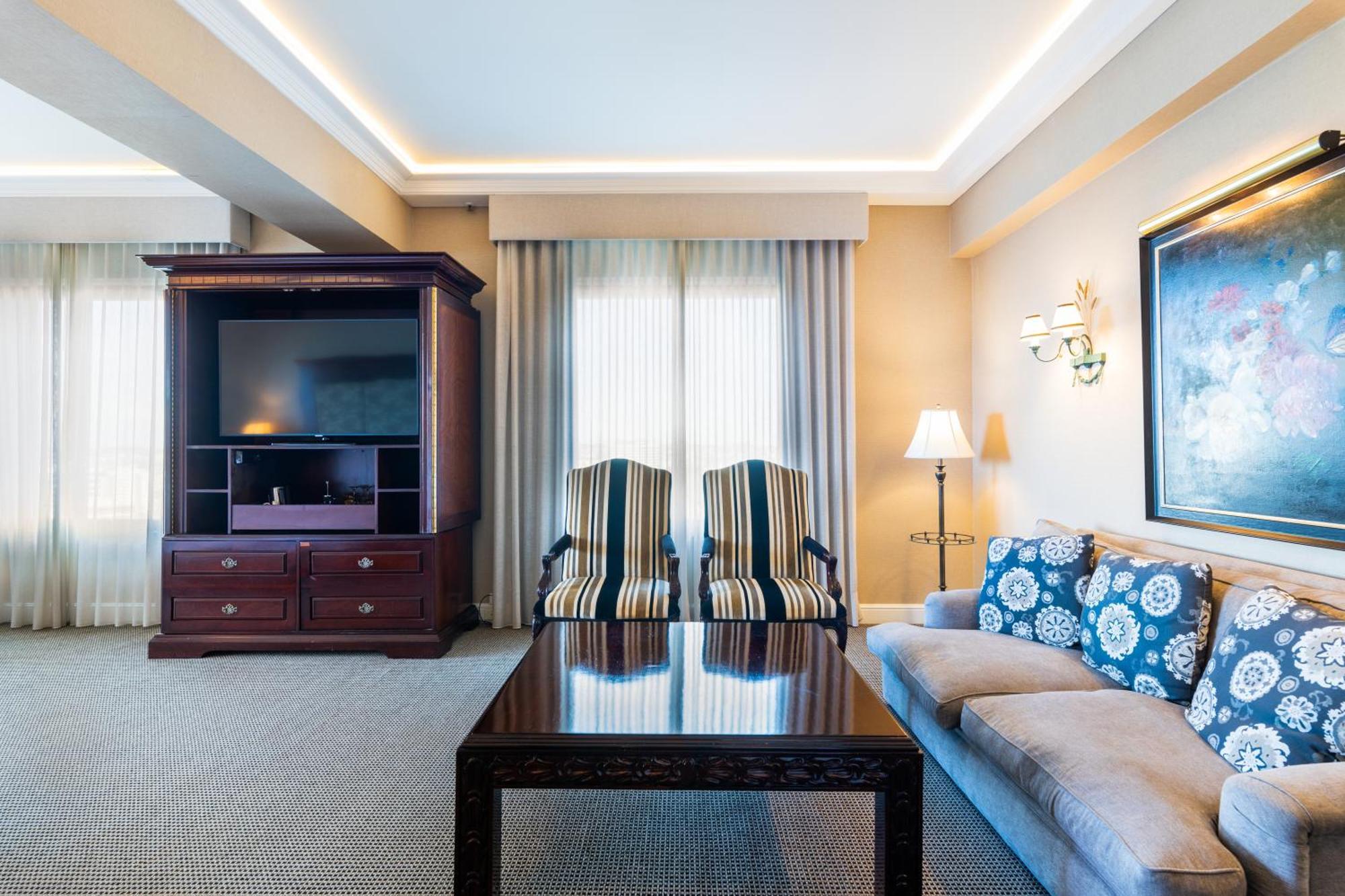 Stamford Plaza Brisbane Hotel Ngoại thất bức ảnh A living room at the hotel