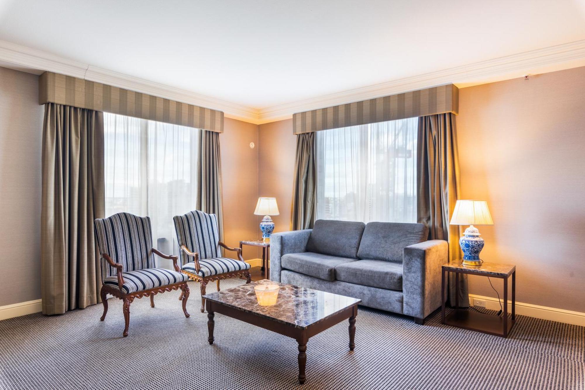 Stamford Plaza Brisbane Hotel Ngoại thất bức ảnh A suite at the hotel
